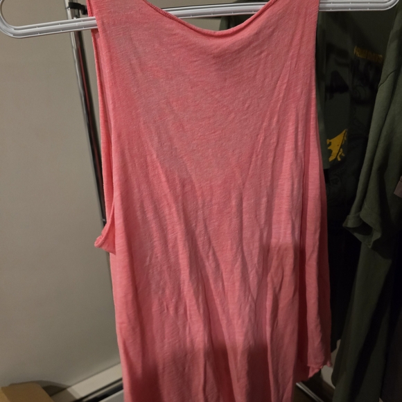 PINK Victoria's Secret V-Neck Top in Pink - Picture 3 of 4